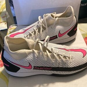 Nike Phantom GT Academy DF IC White Black Pink Blast size 10.5 slightly used